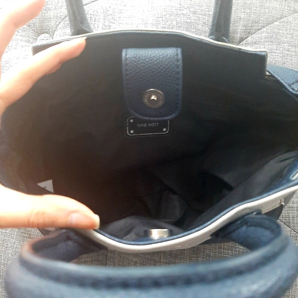 Nine West bag - Picture 4 of 8